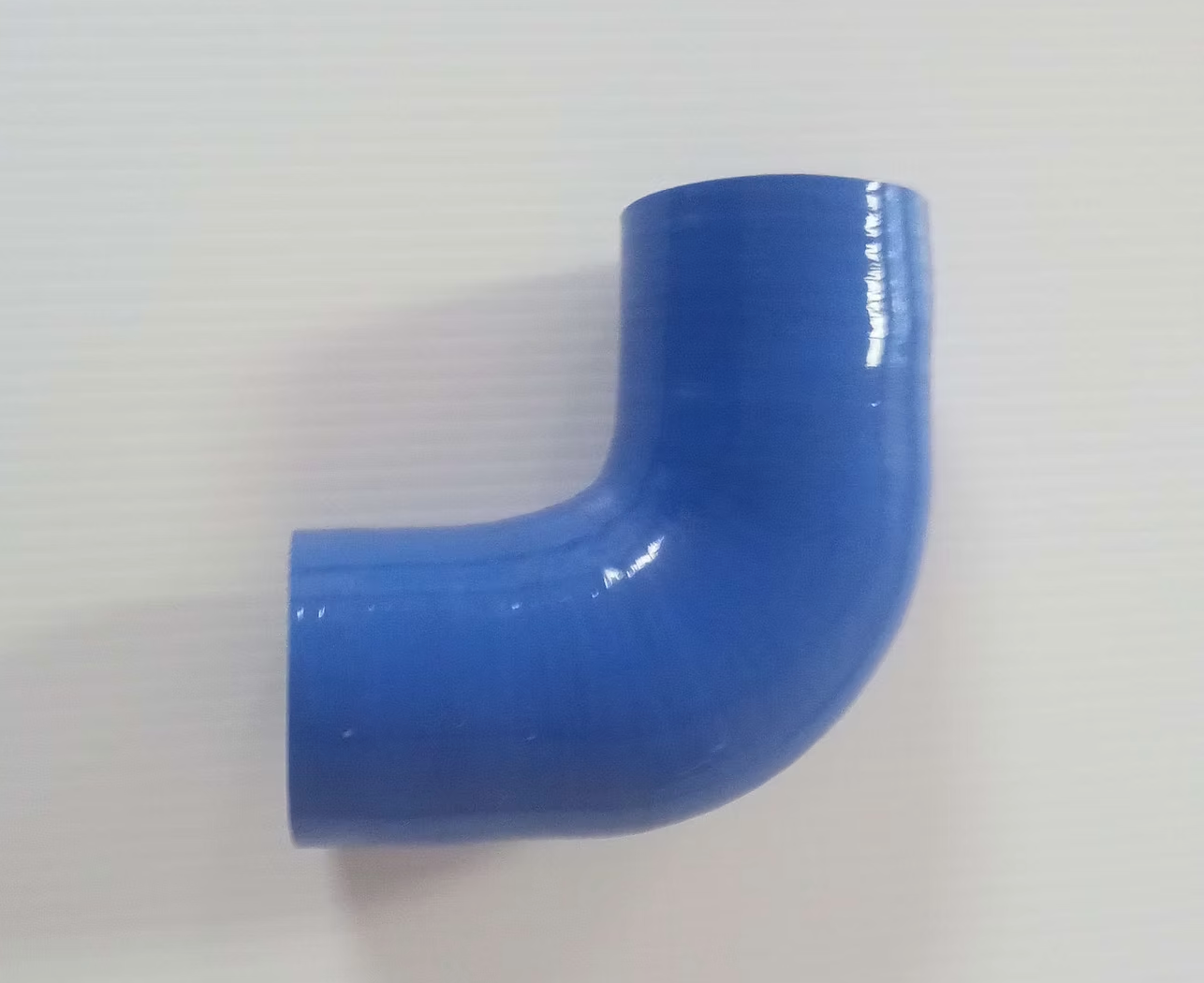 Upper hose Peterbilt/KW