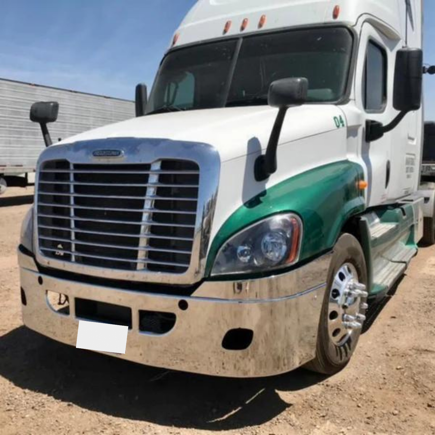 22” Freightliner Cascadia 3 Piece Bumper With Fog Light Holes