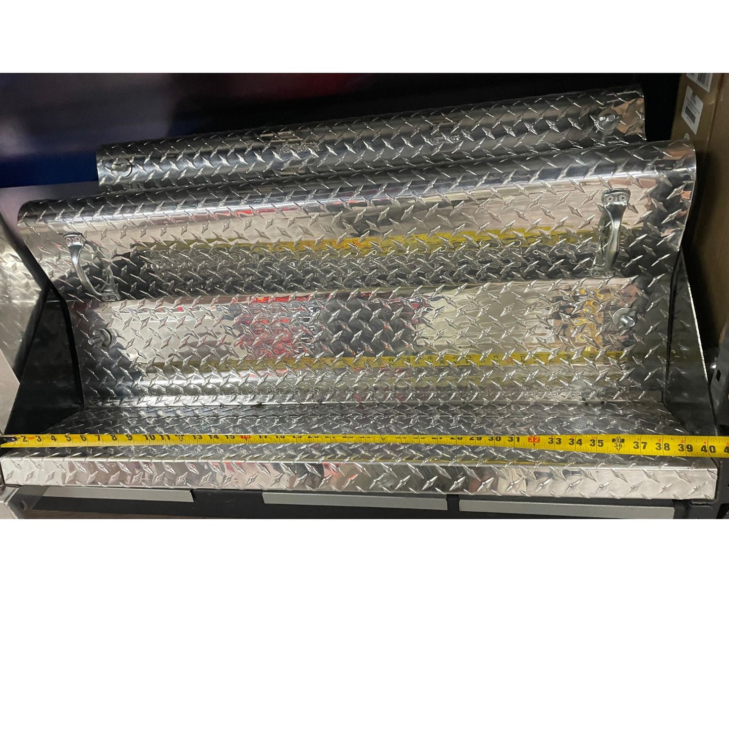 Kenworth T800 Battery Box 40" pierced step 33"