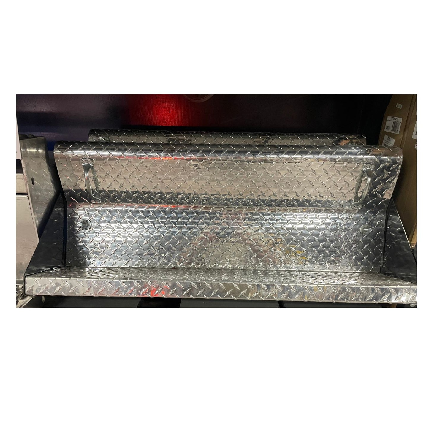 Kenworth T800 Battery Box 40" pierced step 33"