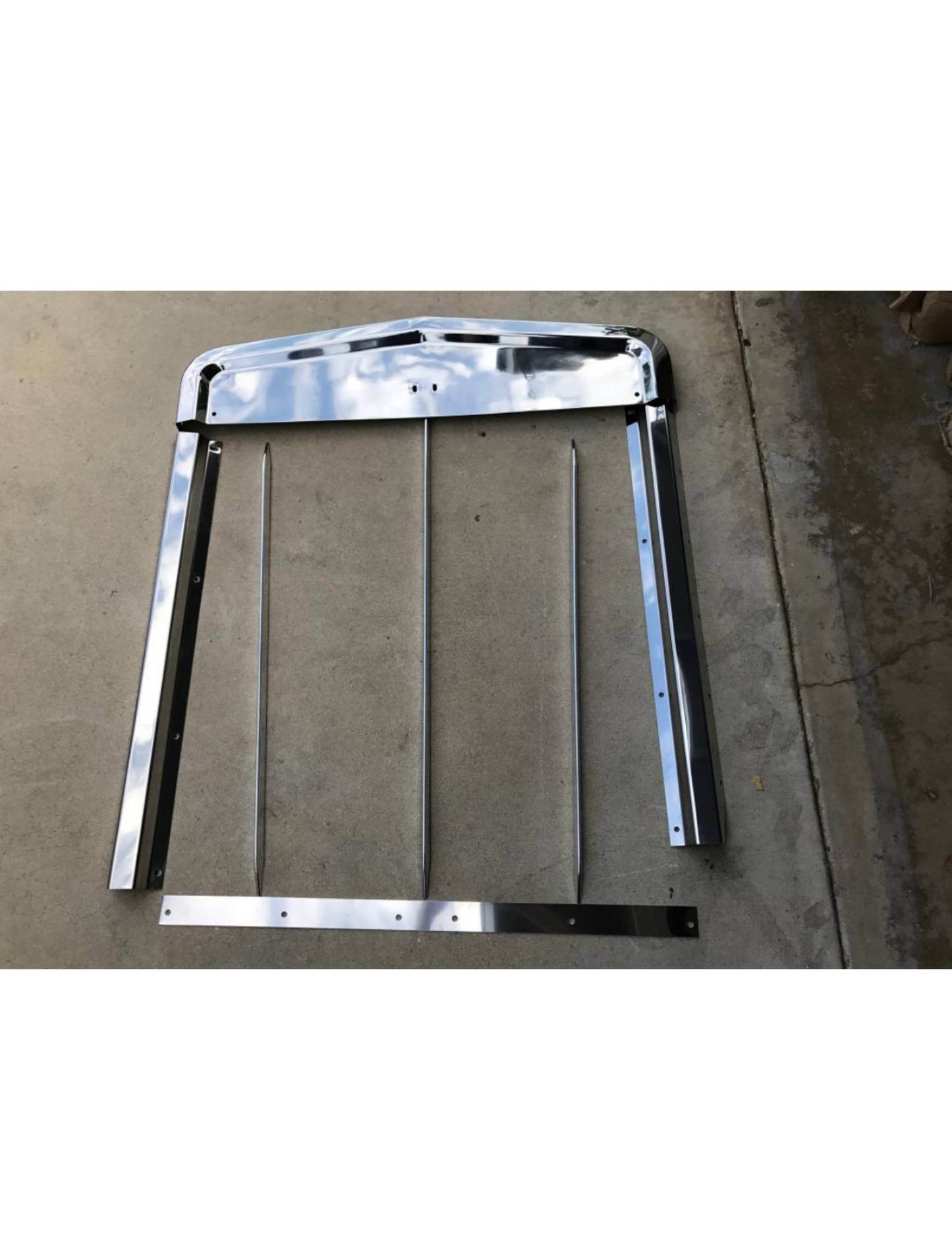 Kenworth W900L Surround 42" W 42" H