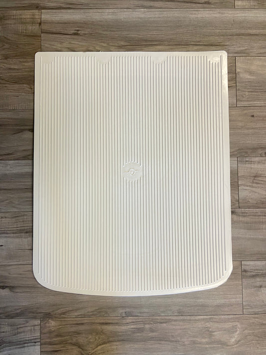 Textured Mud Flaps In White With Kenworth V Curve