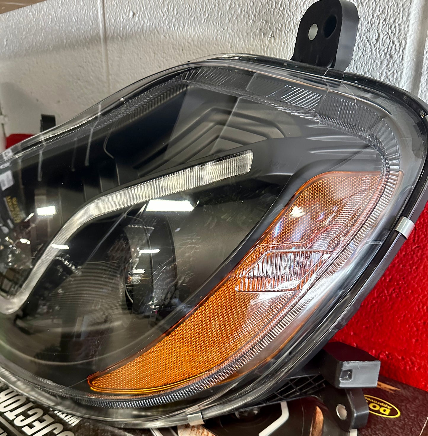 Kenworth T680 Optical LED Black Headlight