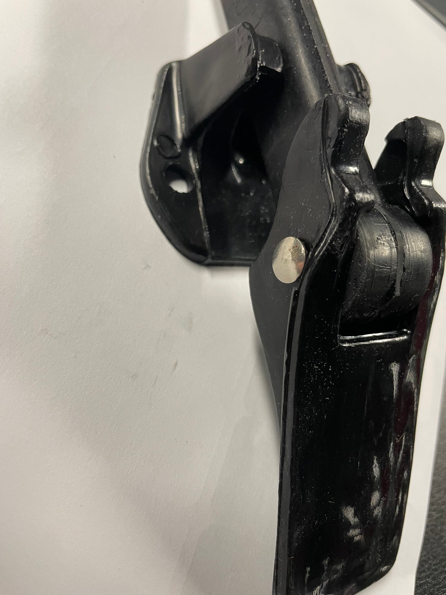 International 9200 Hood Hook Latch