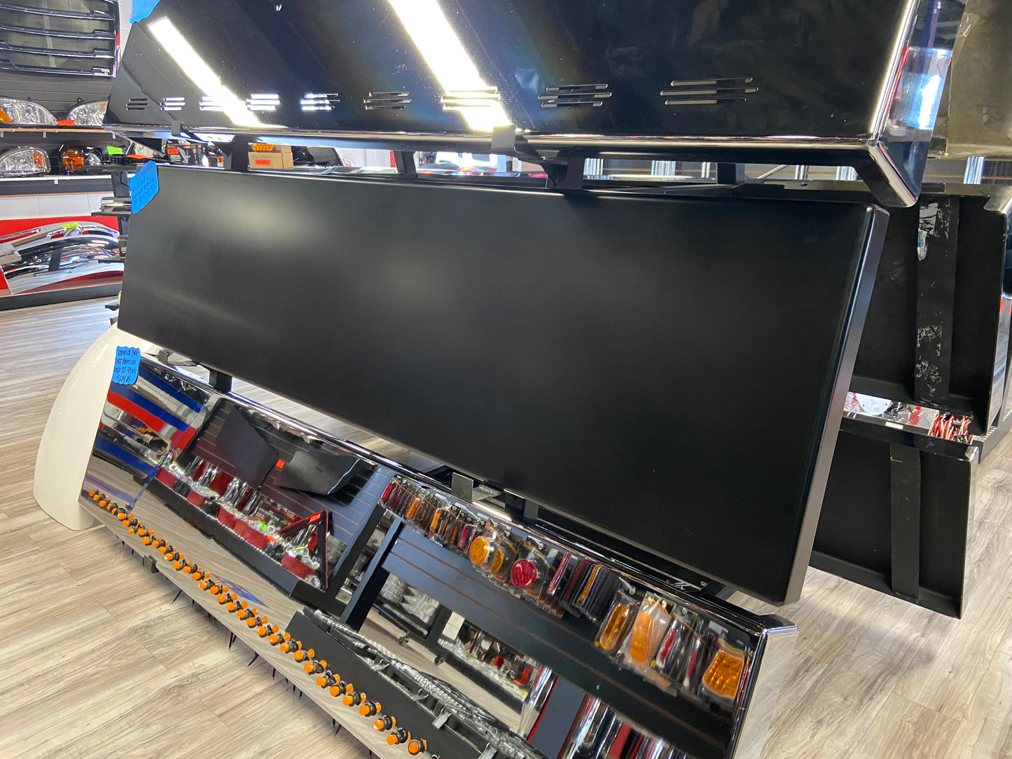 Universal Bumper Boltless Black
