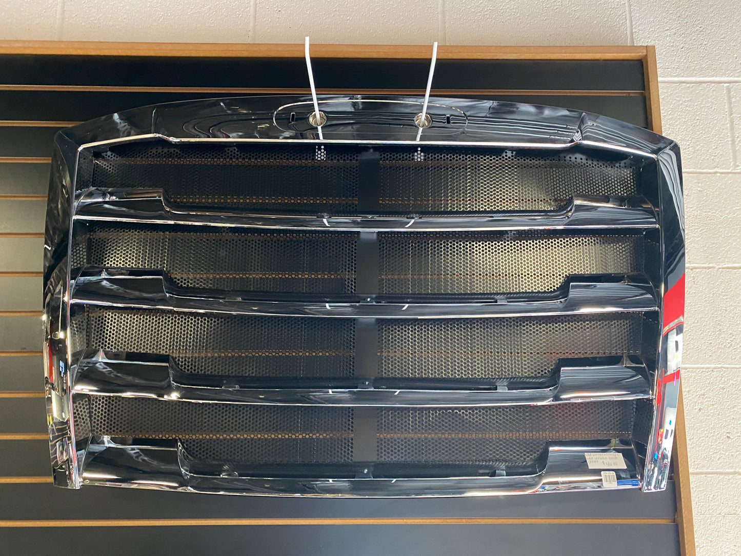 New Generation Freightliner Cascadia Grill