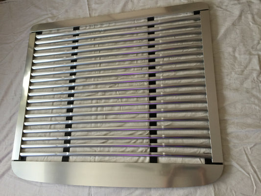 Freightliner FLD 120 Grill