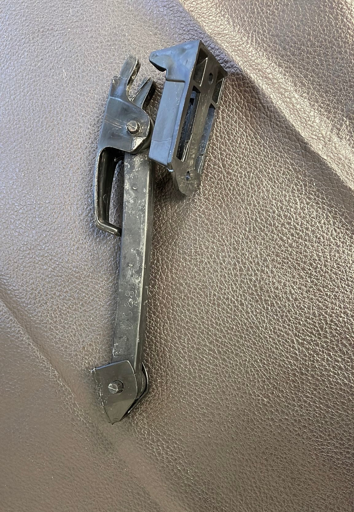 Kodiak Hood Hook Latch Small