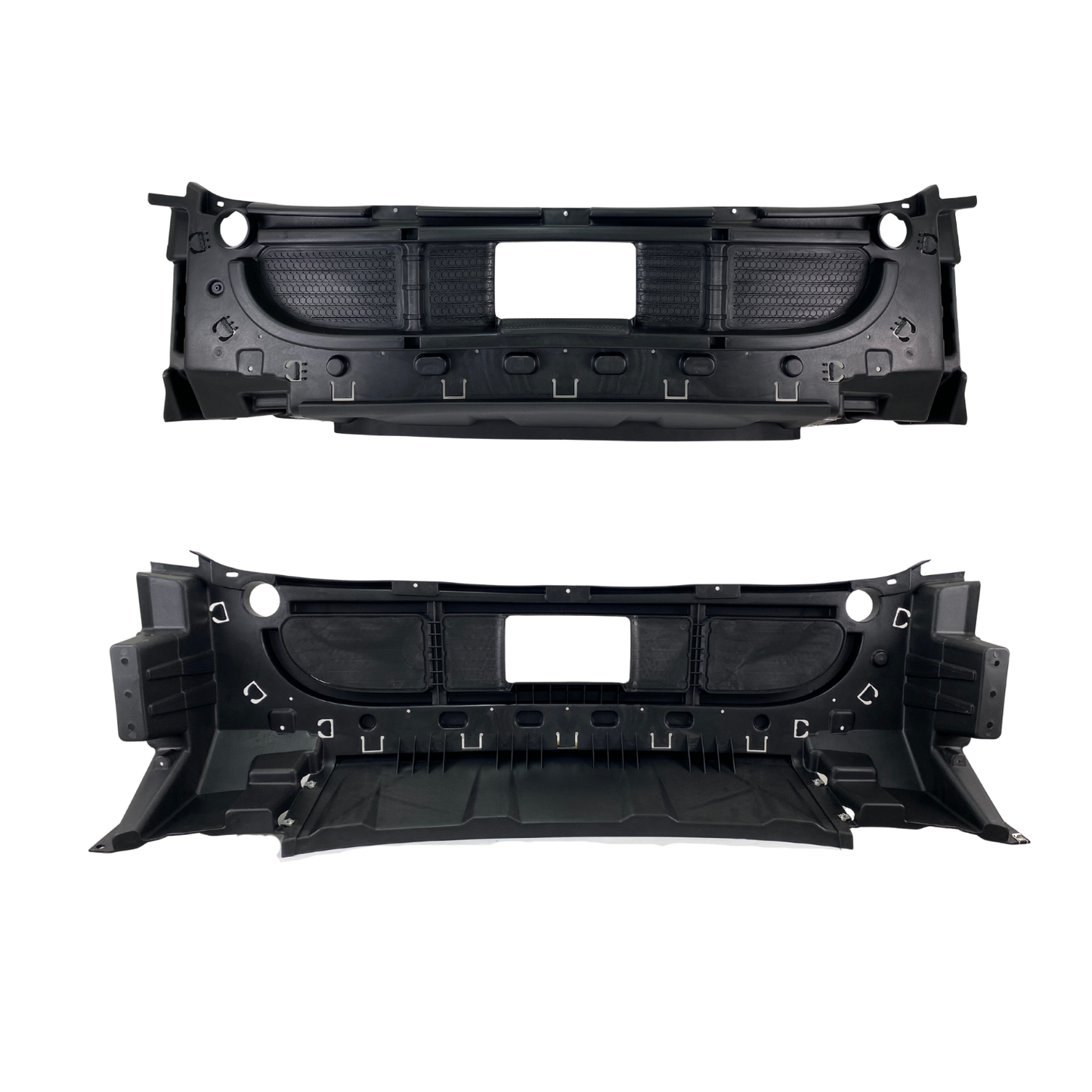 Freightliner Cascadia Center Chrome Bumper with Fog Lights