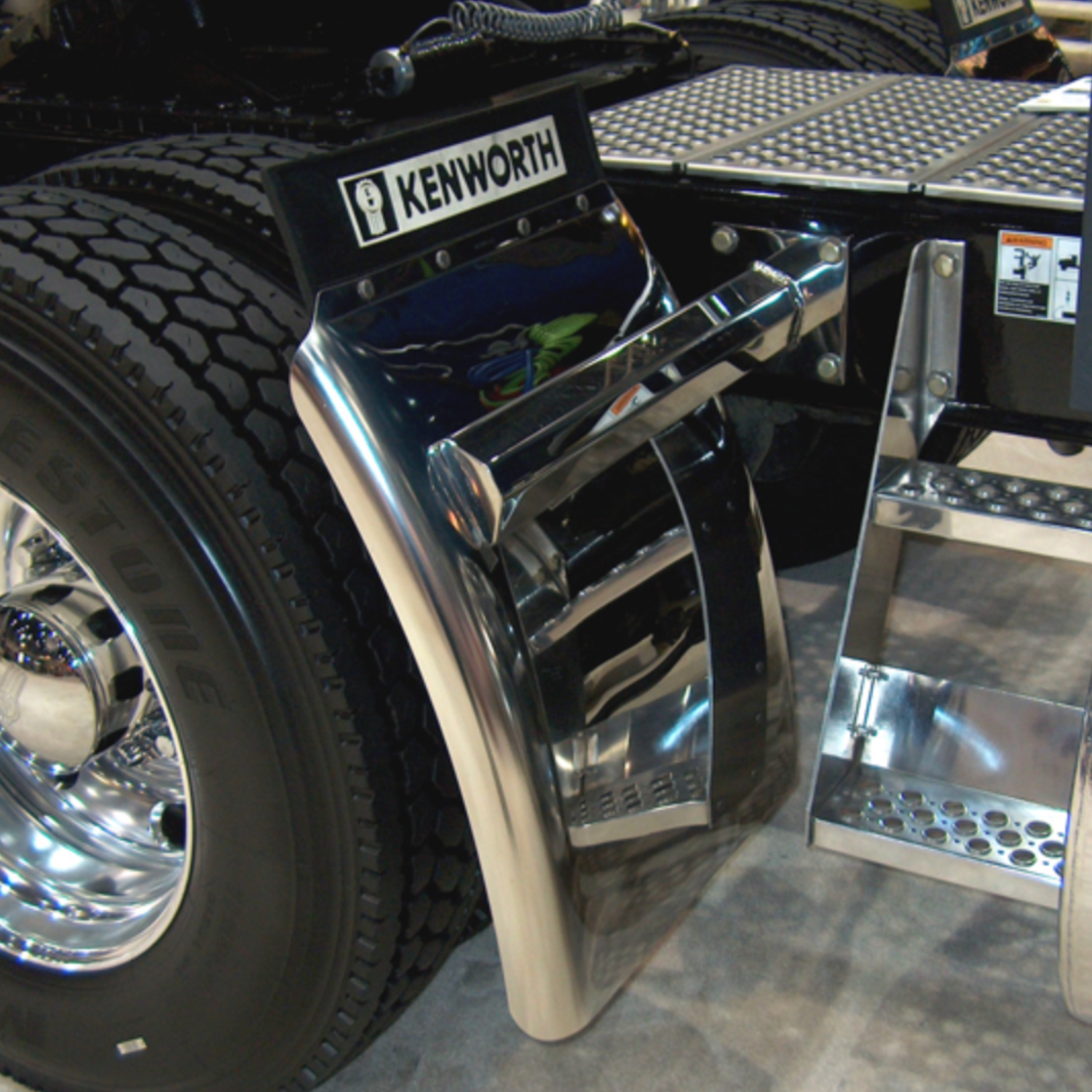 Stainless Steel Quarter Fender Set (24"x24"),Semi Truck,in - Foto 6